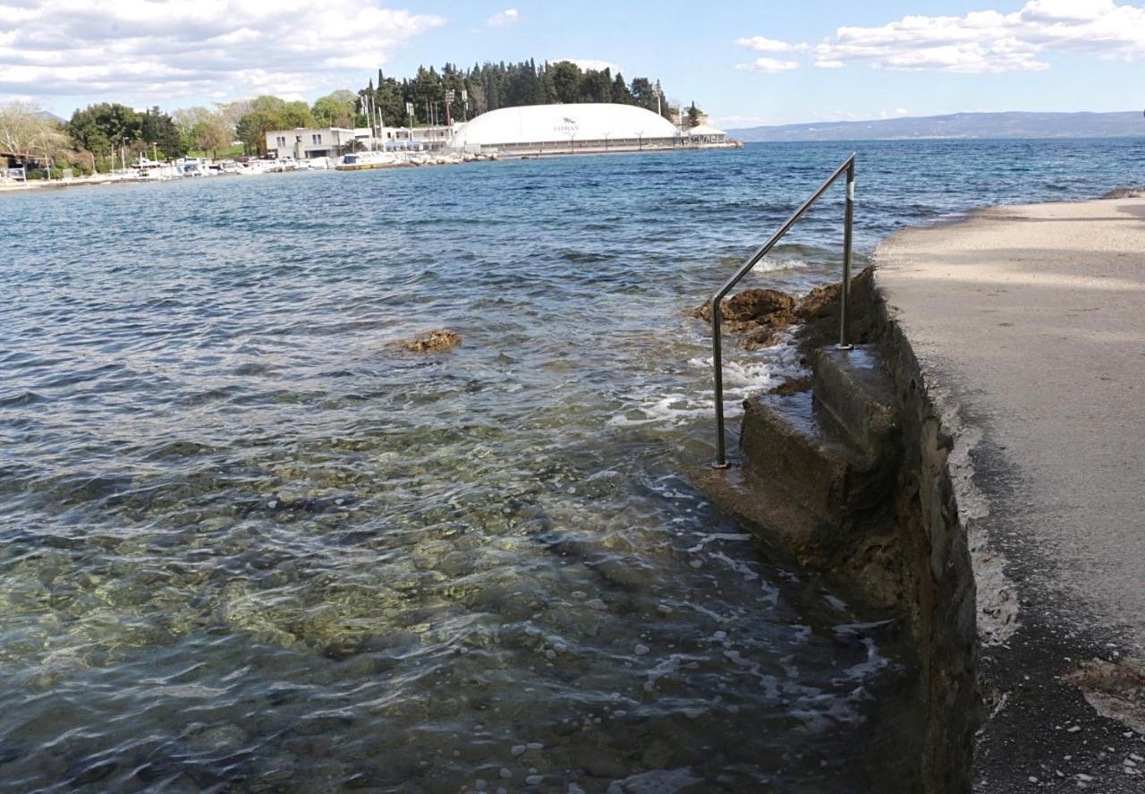 Meje Seafront